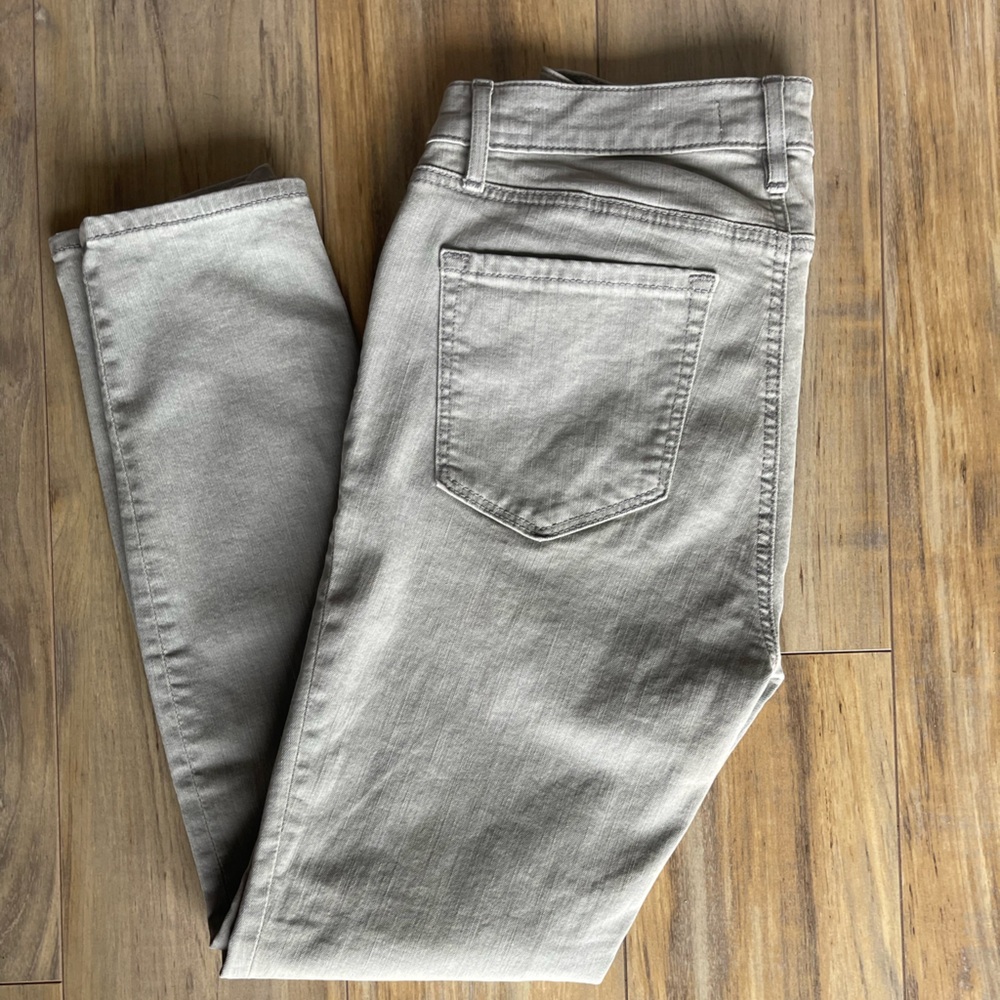 New LOFT Jeans Gray Size 6